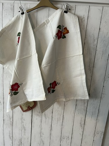 Vintage classic pair - vintage, white