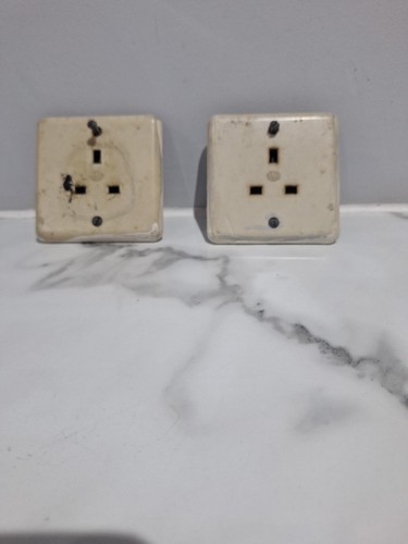 Vintage single plug - 2,