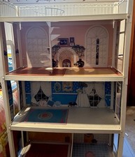 VINTAGE 1970s PEDIGREE SINDY DOLL HOUSE, 4 Floors, Spiral Staircase, Adorable! 