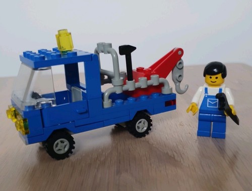 Lego vintage tow truck set - lego,