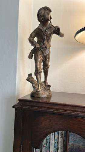 Bronze figure the grape - bronze,