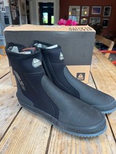NEW!! Fabulous WATERPROOF B1 Diving Wet Boot 6.5 mm 7 mm, Size M/L Euro 42, UK 8