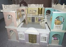 Sylvanian Families Grand Department Store With Accessories