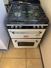 Gas Cooker With Oven