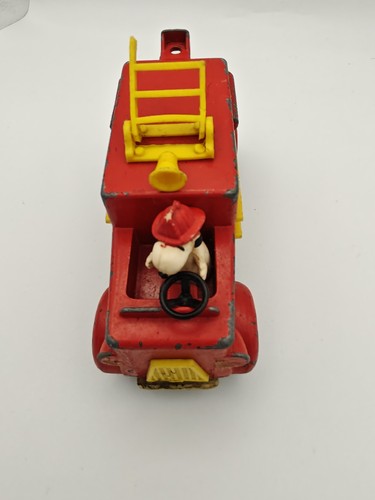 Snoopy aviva fire engine 1958 - aviva,