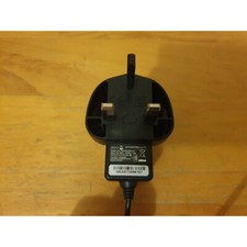 Doro HKA00605006-4C Switching Power Adapter Charger 5-V for PhoneEasy 6520, 8030