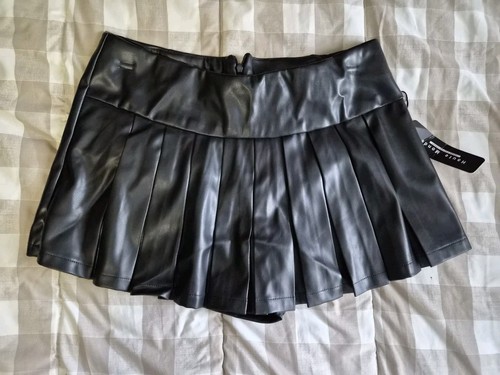 Size nwt haute monde black - nwt,