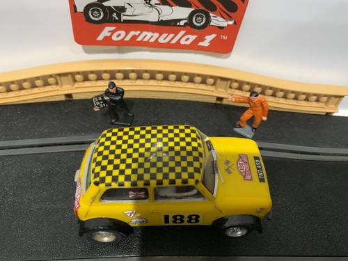 Scalextric c122 mini clubman - mini,