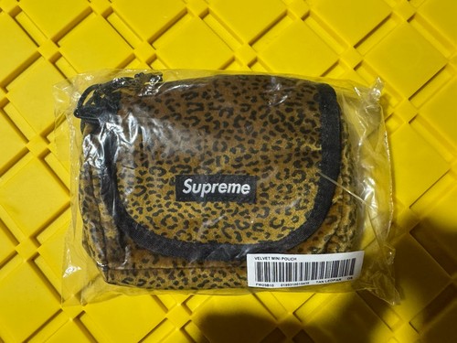 Supreme velvet pouch - brand, new
