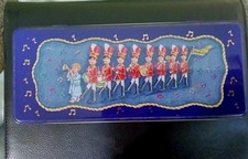 Cadbury Fingers Cookie Tin
