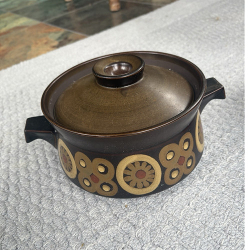 Round ceramic casserole dish - round,