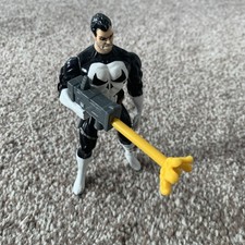 Marvel 1995 The Punisher 5” Toy Biz Inc. Action Figure Spider-man Universe 