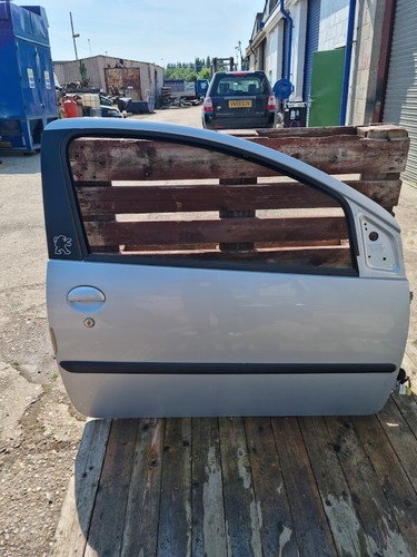 Aygo silver passenger door