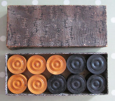 VINTAGE SET OF TURNED WOODEN BACKGAMMON / DRAUGHTS PIECES IN A BOX - HARRODS