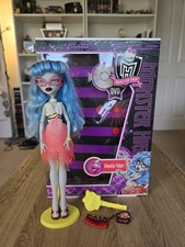 Mattel Monster High Ghoulia Yelps Dawn of The Dance 2011 Doll with Accessories