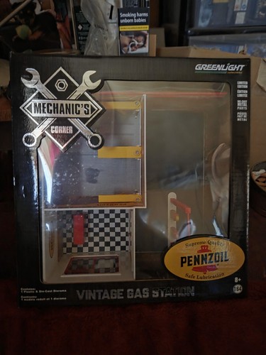 Greenlight mechanic corner - greenlight,