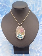 Beautiful Silver Tone & Multicoloured Dried Flower Oval Pendant Chain Necklace