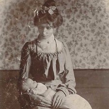 Haunting Victorian Mourning Photo CDV Woman Holding Baby Postmortem Antique