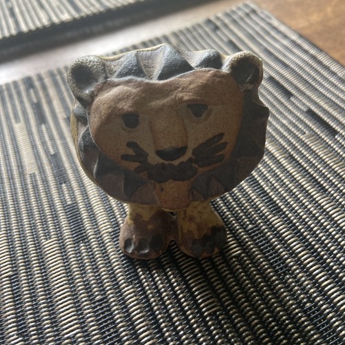 Vintage tremor pottery lion - pottery,