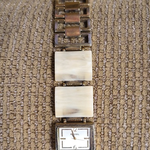 Fossil women rectangle - fossil,
