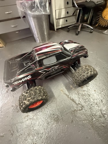 Traxxas maxx 1 - ,