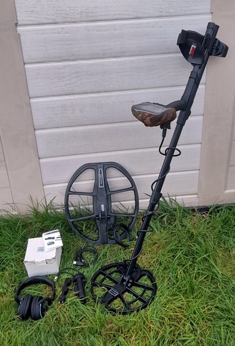 Nokta makro anfibio metal - makro,