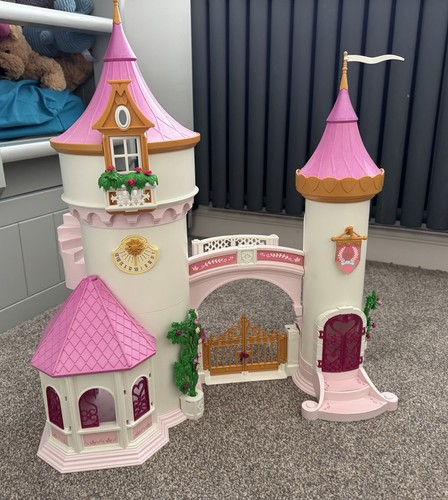 Playmobil princess castle - playmobil,