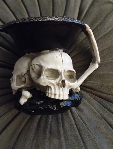 Skull candle holder - candle,