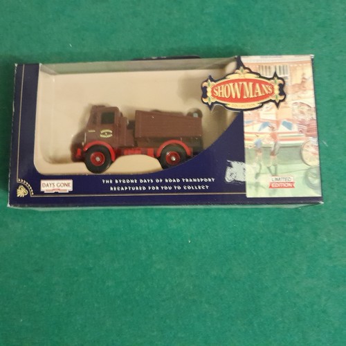 Daysgone showmans vehicle aec - daysgone,