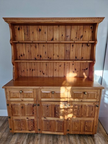 Pine dresser - ,