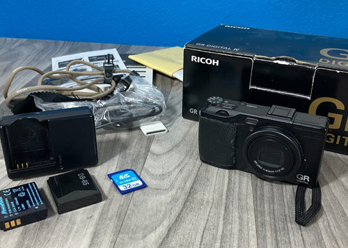 Ricoh digital 10 4mp - ricoh, gr
