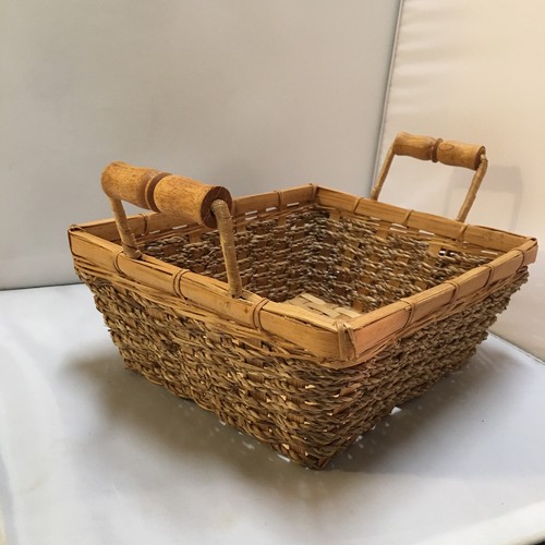 Woven seagrass basket unisex - woven,