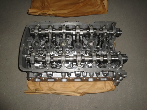 Audi w12 cylinder head - audi,