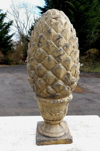 Pineapple pillar cap stone
