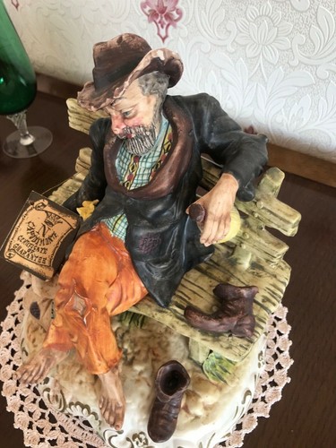 Vintage capodimonte tramp - vintage, on