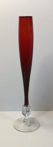 Whitefriars red art glass - red,