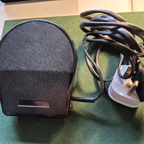 Singer foot control - foot,