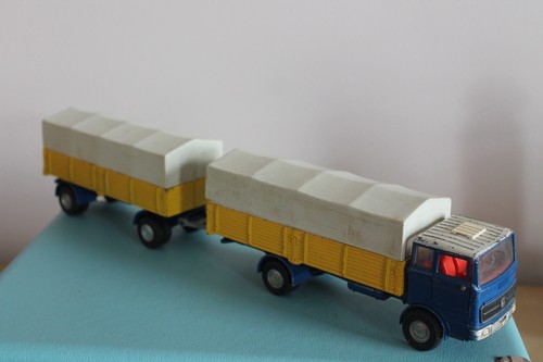 Dinky toys mercedes lp - toys,