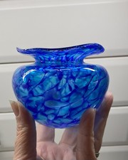 Hand Blown Shakspeare Signed Cobalt Blue Classic Crunch Confetti Glass Posy Vase