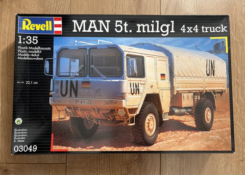 Revell model kit - model,