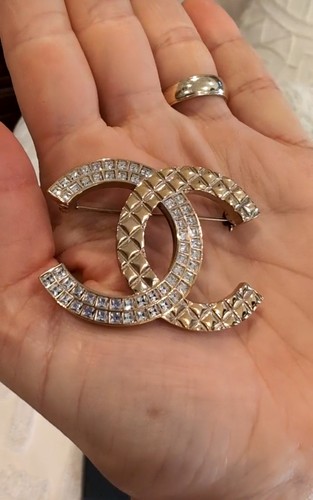 Authentic chanel classic - authentic,