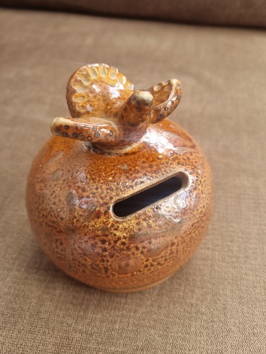 Coxwold pottery bird - coxwold,