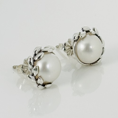 Tiffany small 6mm pearl - tiffany,