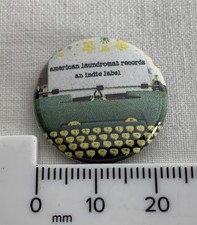AMERICAN LAUNDROMAT USA Indie Music Records Retro Collectable Pin Badge / Button