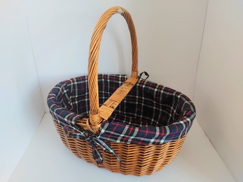 Vintage wicker picnic - wicker,