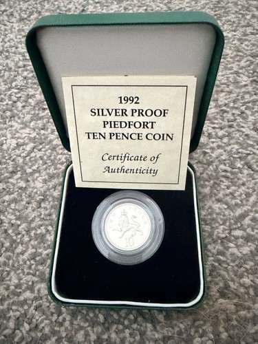 1992 royal mint crowned - royal, lion