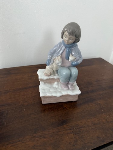 Lladro 8023 room - for, three