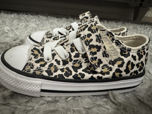 Nwot toddler girl converse - nwot,
