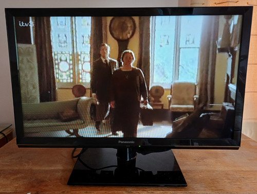 Panasonic 24es500b inch - panasonic, 24-inch