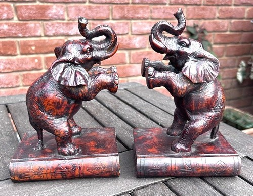 Pair resin bookends - of,